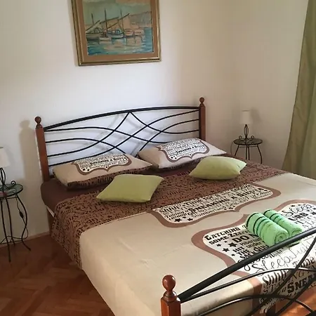 Guest house Adriatic Queen *