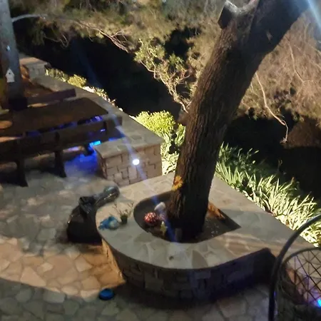 Adriatic Queen Gostinjska kuća 4*