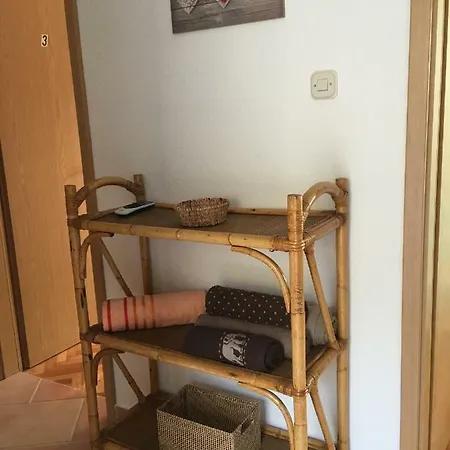 Gostinjska kuća Adriatic Queen Gdinj